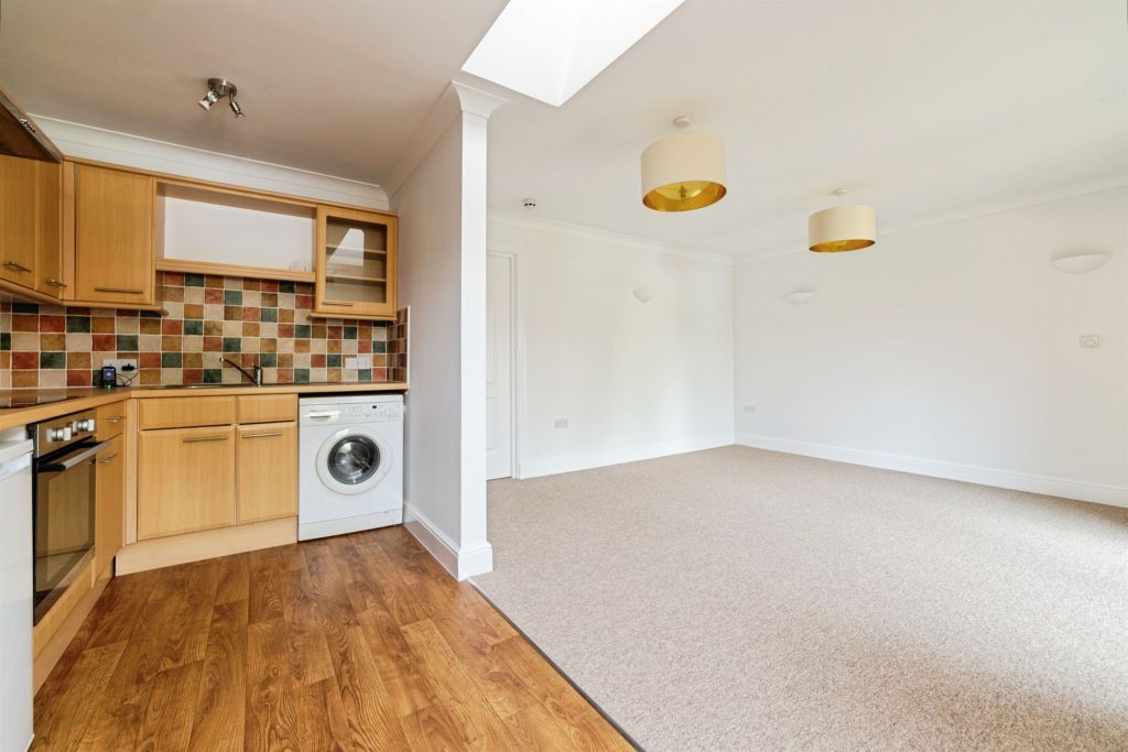 Property photo 3 of 16