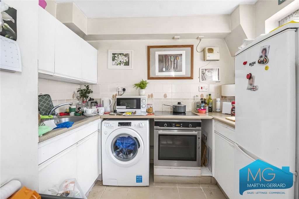 Property photo 3 of 10 Picture No. 05