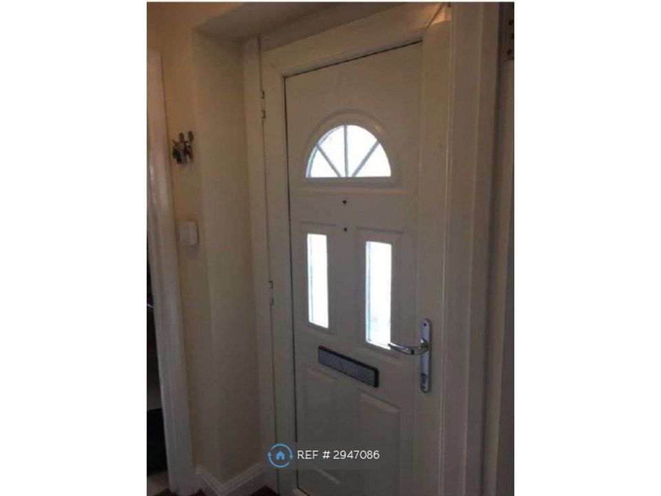 Property photo 3 of 22 Entry Door