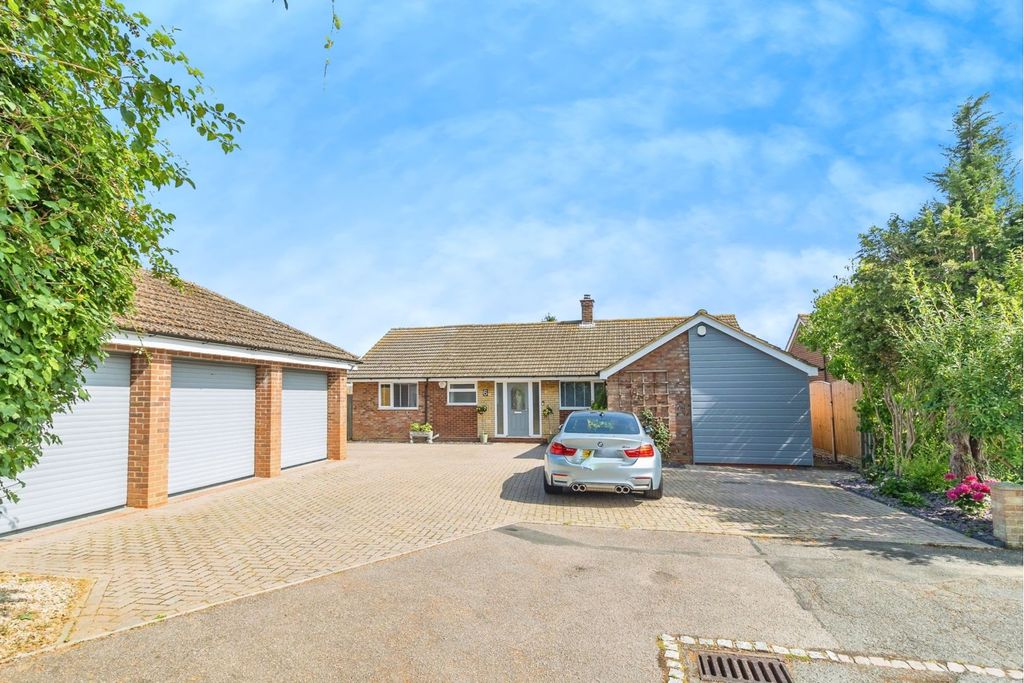 Property photo 1 of 30