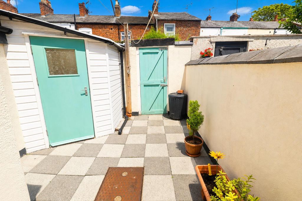 Property photo 2 of 10 Rear Courtyard/Garden