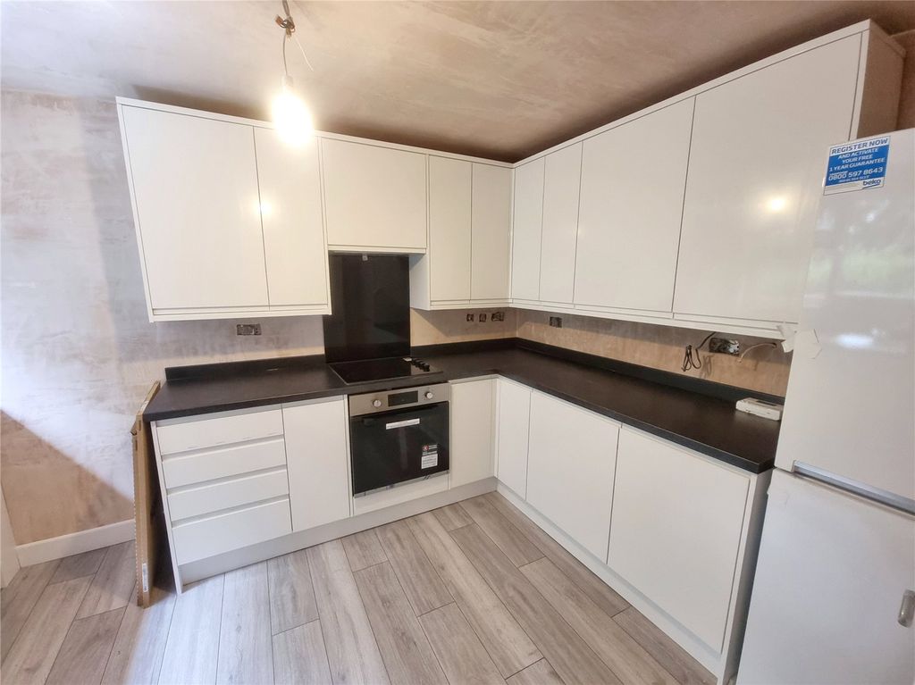 Property photo 2 of 8 Picture No. 06