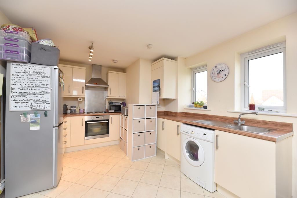 Property photo 3 of 13