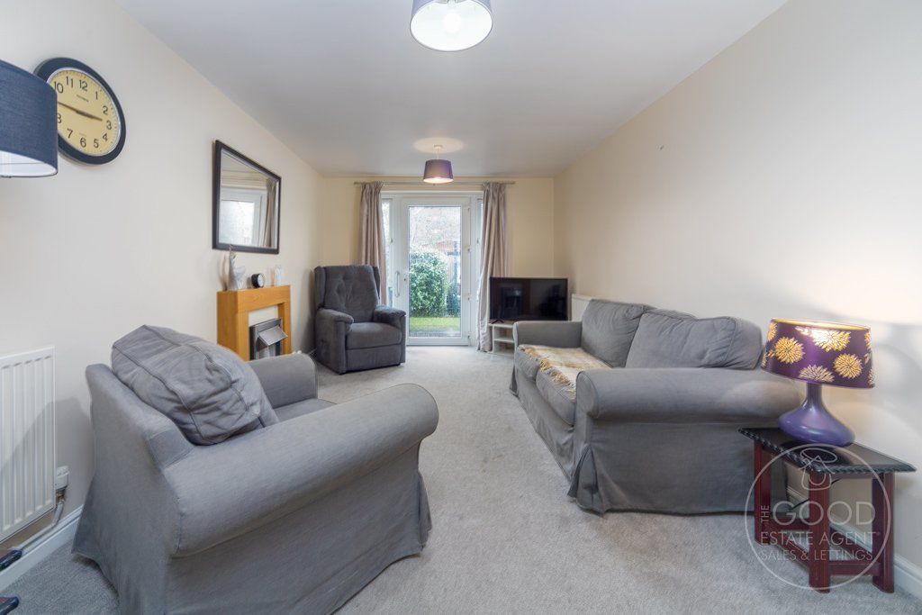Property photo 2 of 11