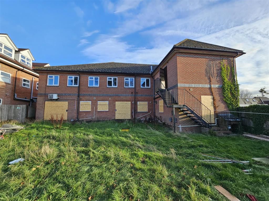 Property photo 3 of 17