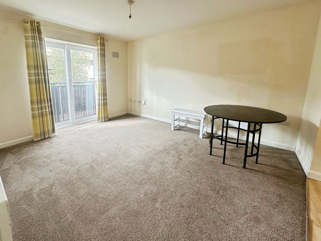 Property photo 3 of 7 Lounge/Diner