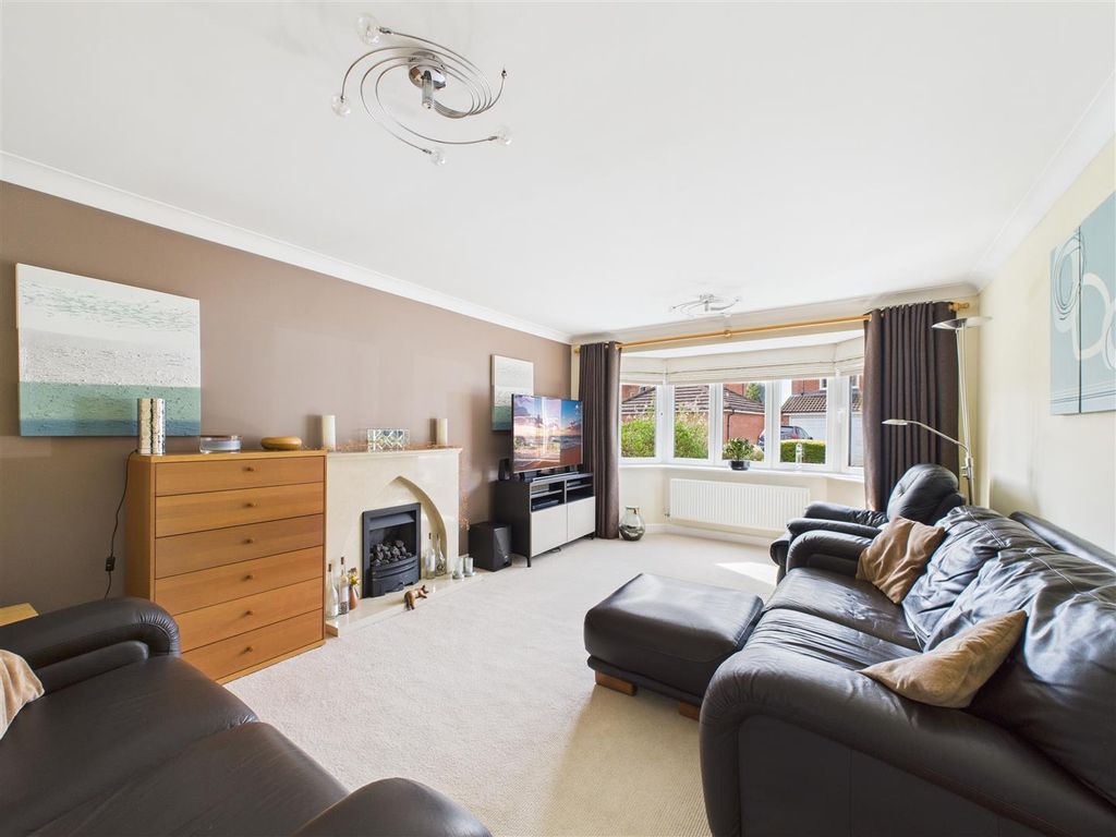 Property photo 2 of 27 Cam03303G0-Pr0210-Still022.Jpg