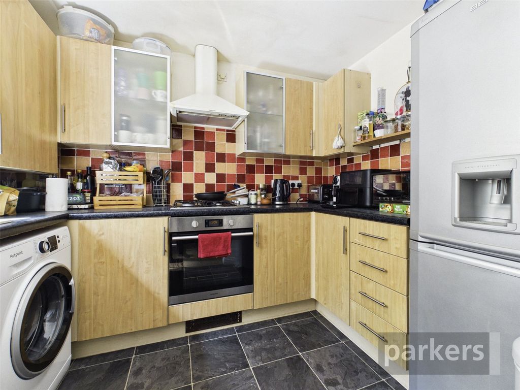 Property photo 2 of 15 Kitchen