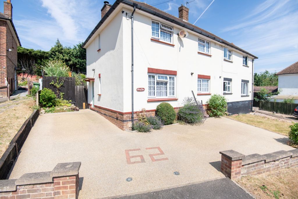 Property photo 1 of 27