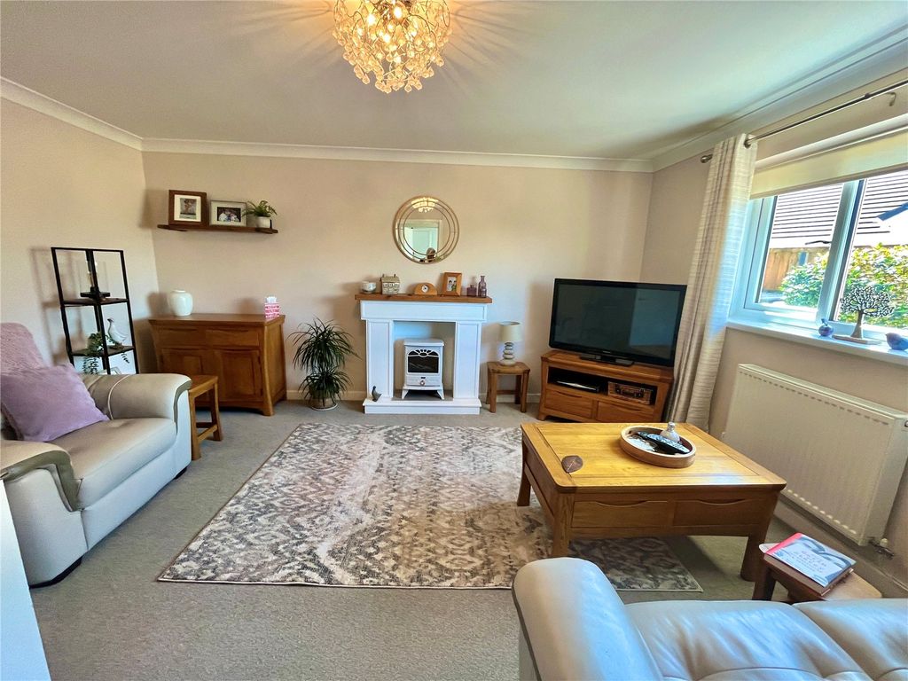 Property photo 3 of 17 Picture No. 25
