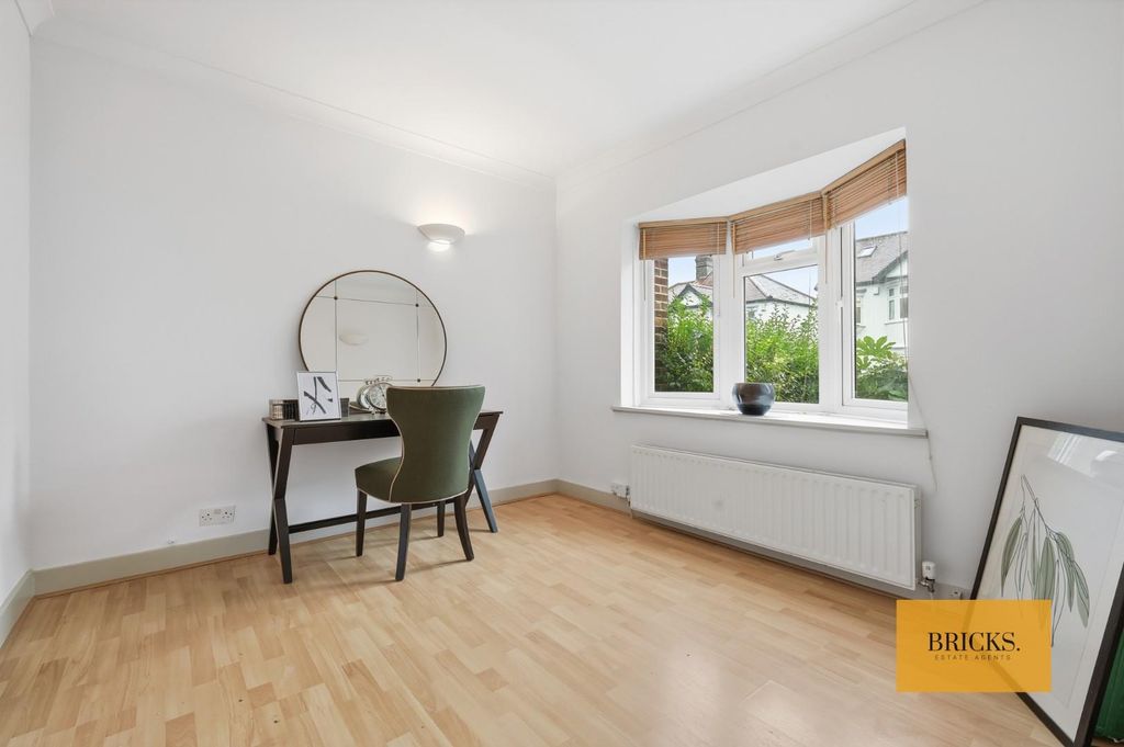 Property photo 3 of 50