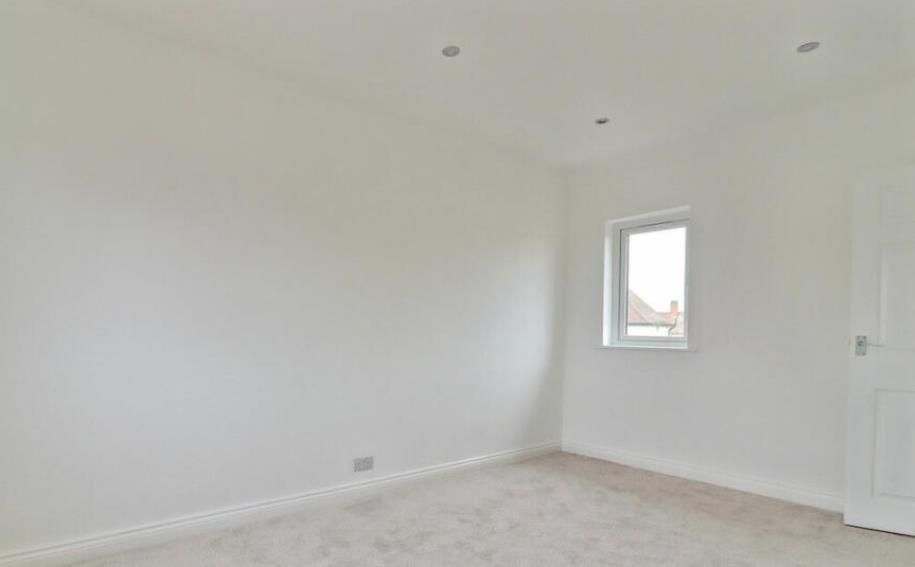 Property photo 3 of 14 3