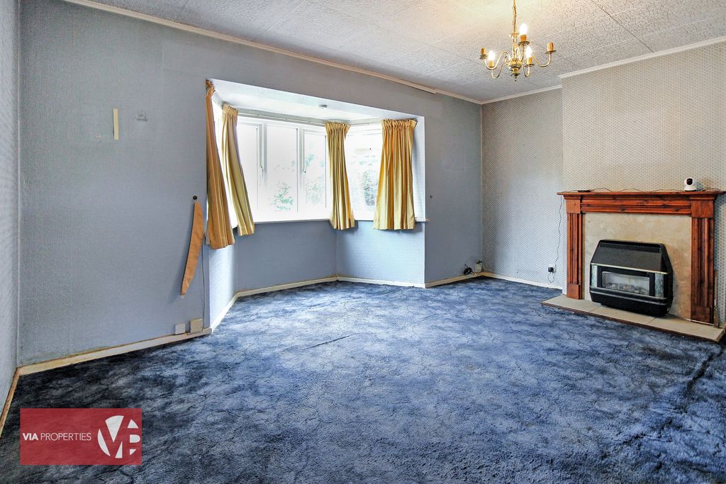 Property photo 3 of 14 Photo 2