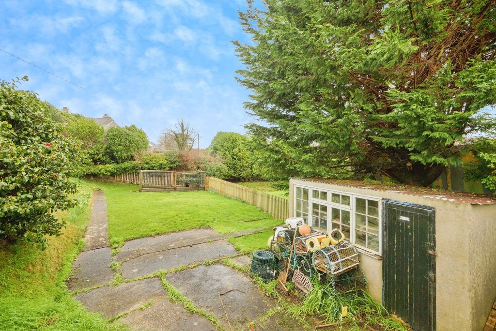 Property photo 2 of 17 Pbox-Img.Jpg