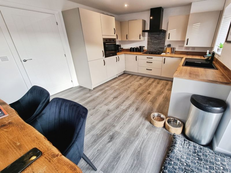 Property photo 2 of 14 Photo 13