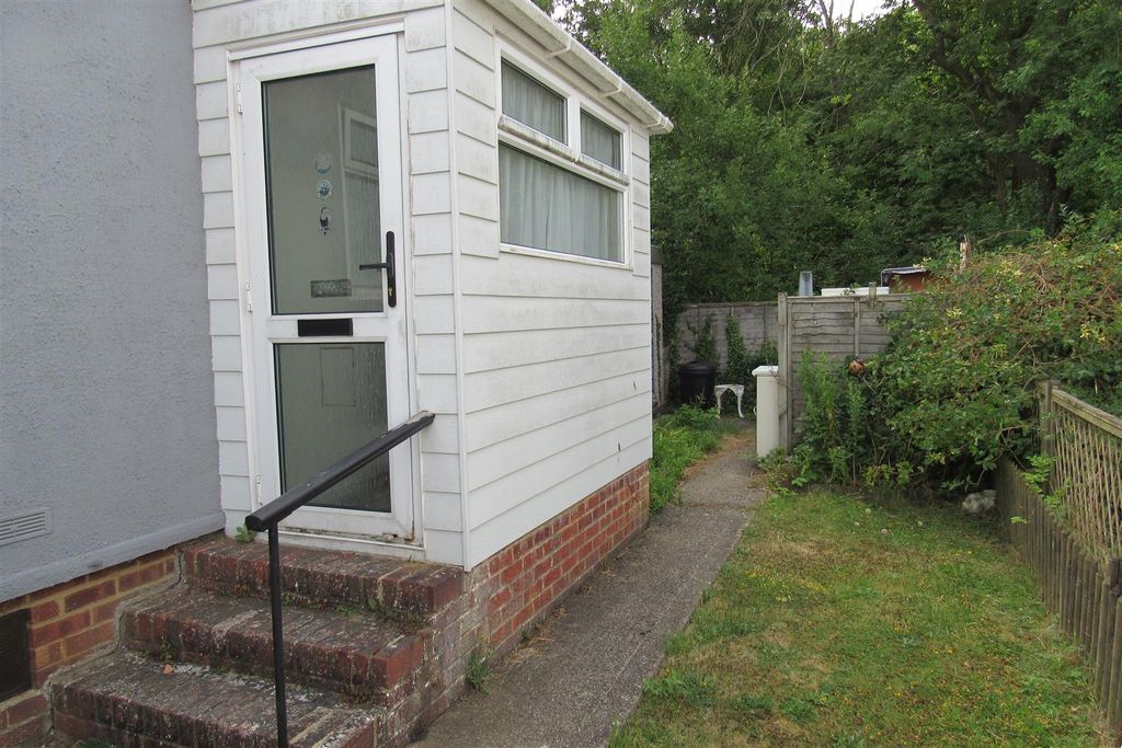 Property photo 2 of 14 07B414F42A.Jpg