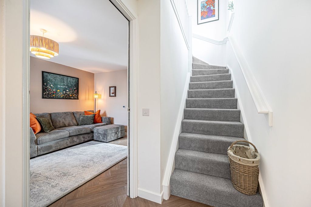 Property photo 3 of 30