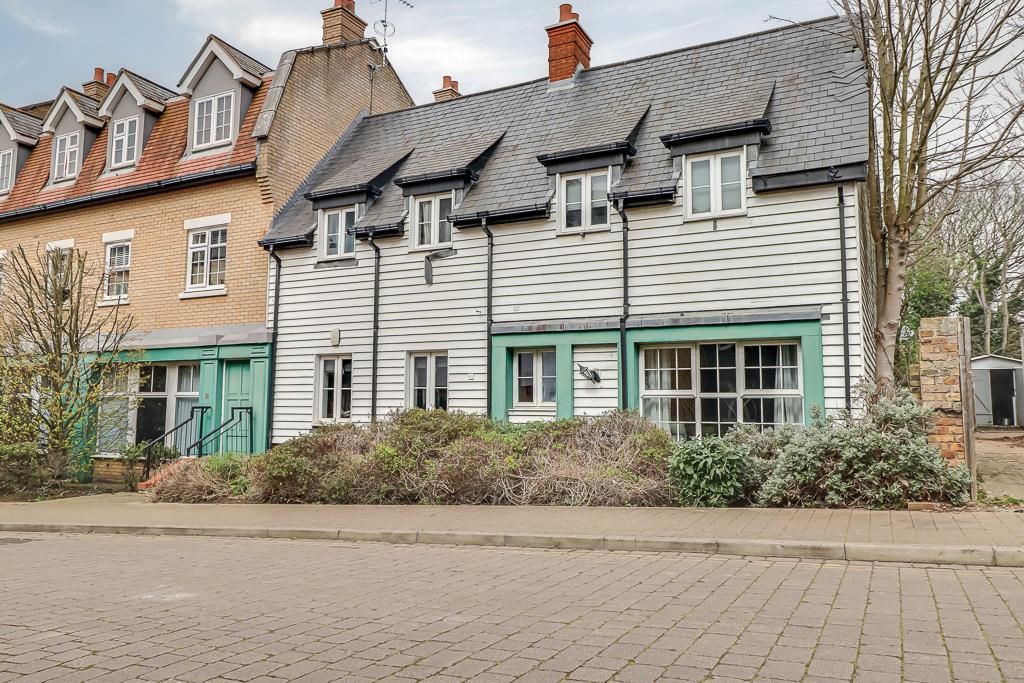 Property photo 1 of 17 Front