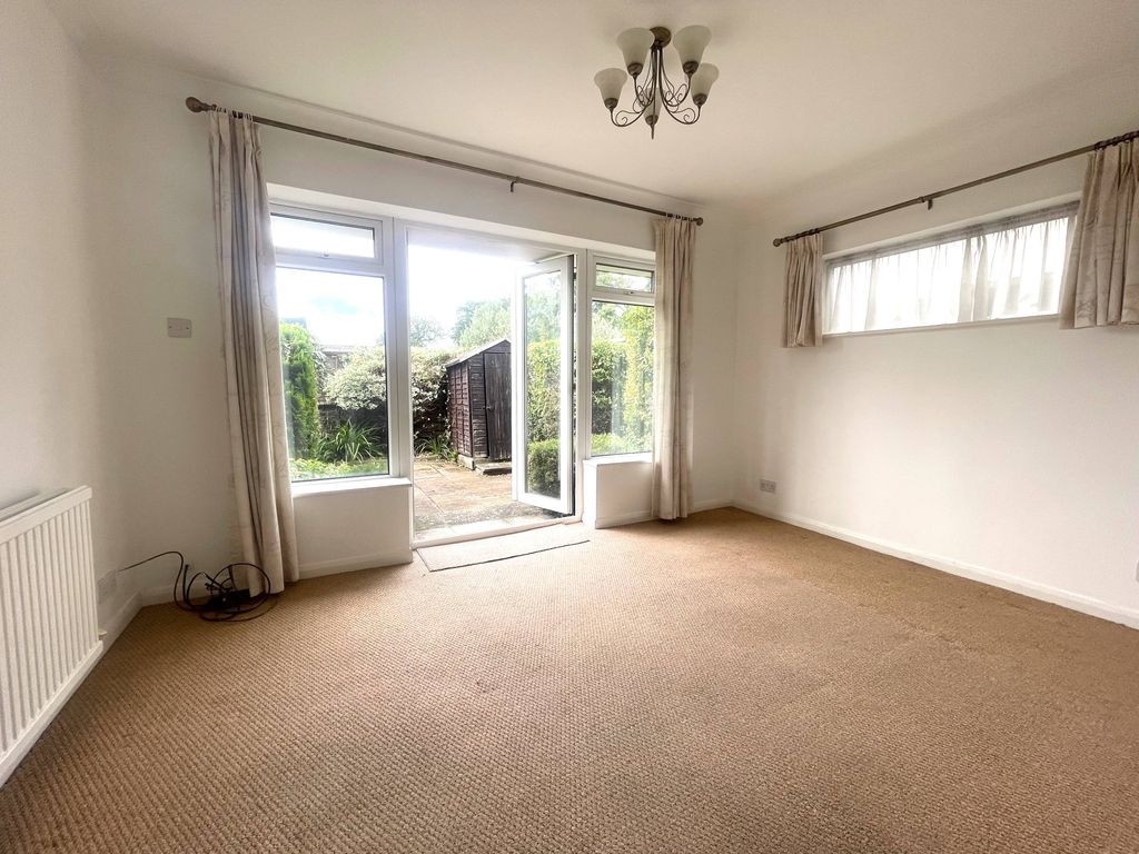 Property photo 3 of 8
