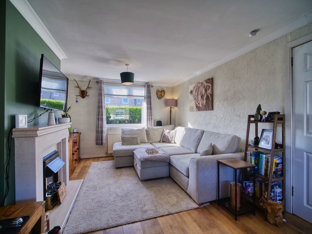 Property photo 3 of 18 Lounge