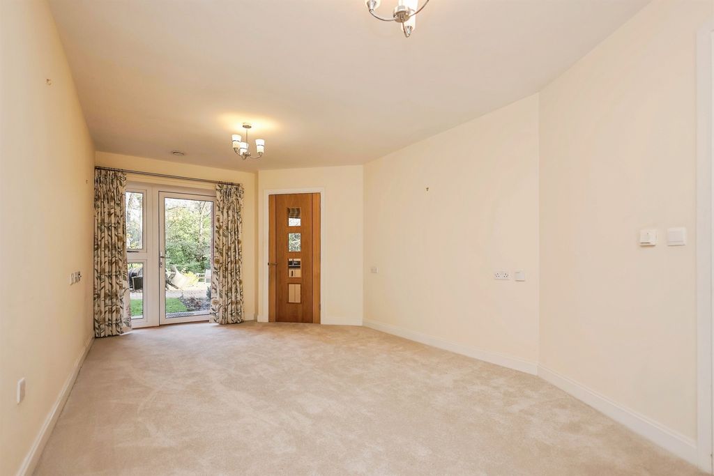 Property photo 3 of 16