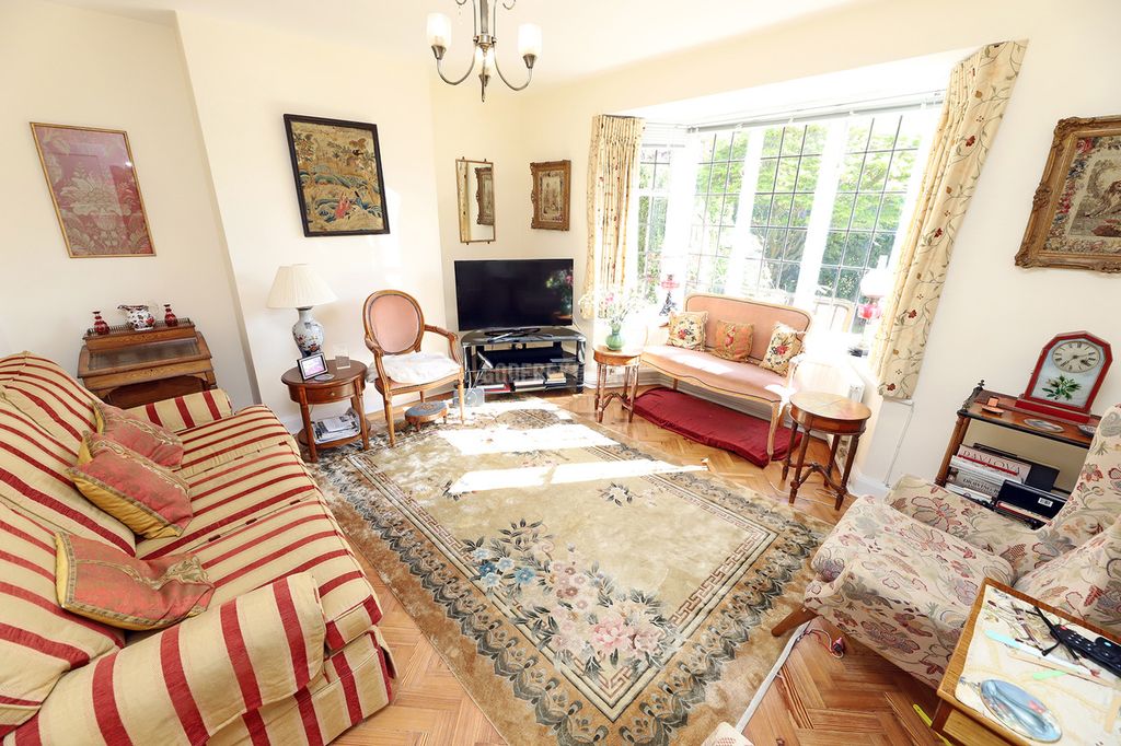 Property photo 2 of 14