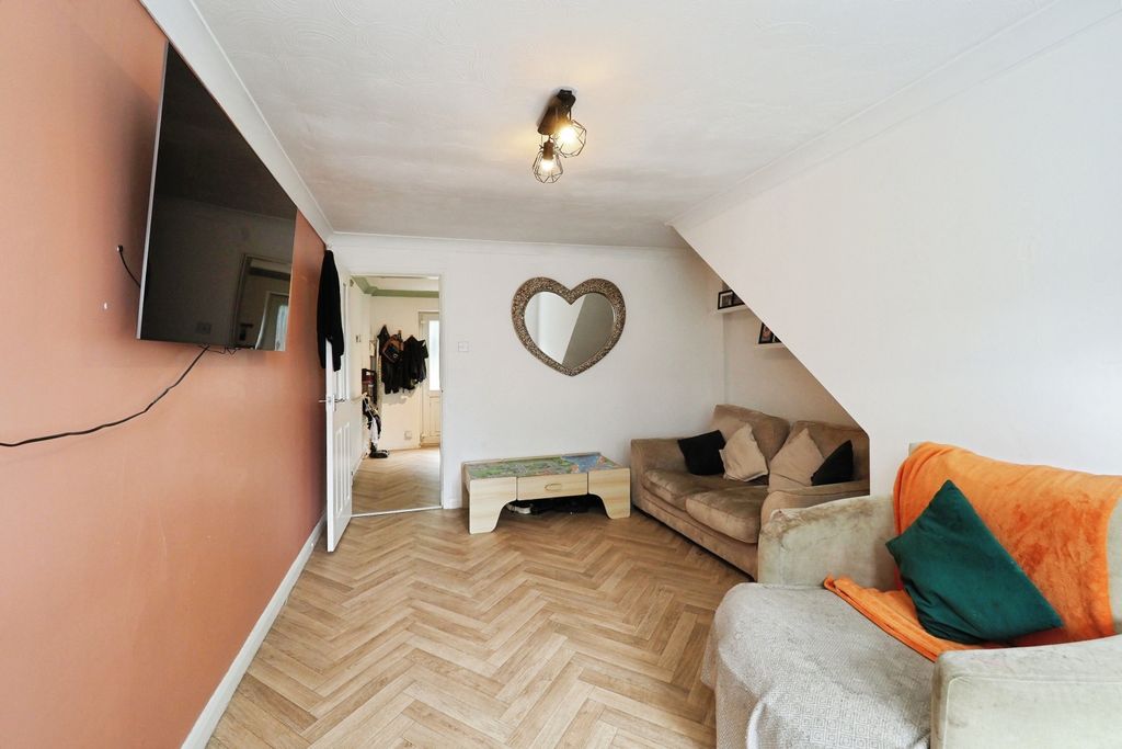 Property photo 3 of 15 Onp42779