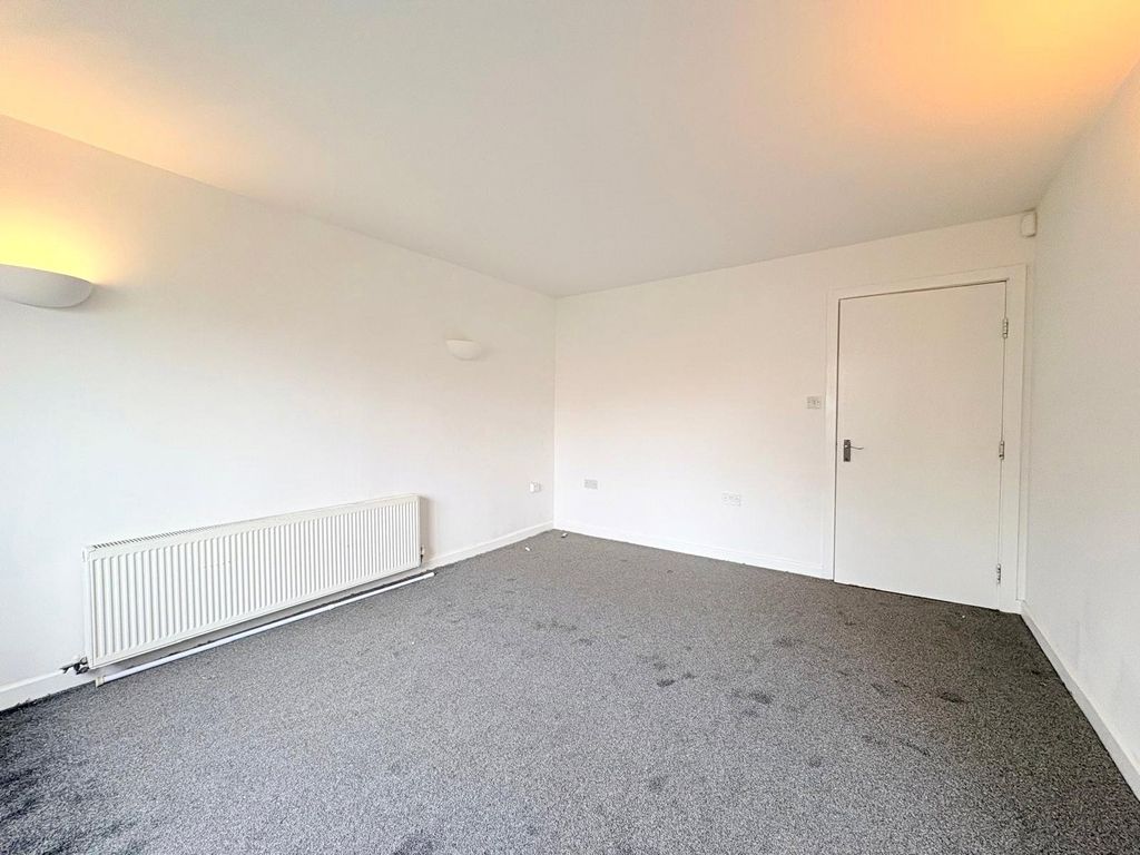 Property photo 2 of 7 Picture No. 08