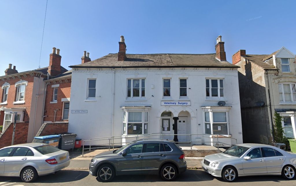 Property photo 1 of 9