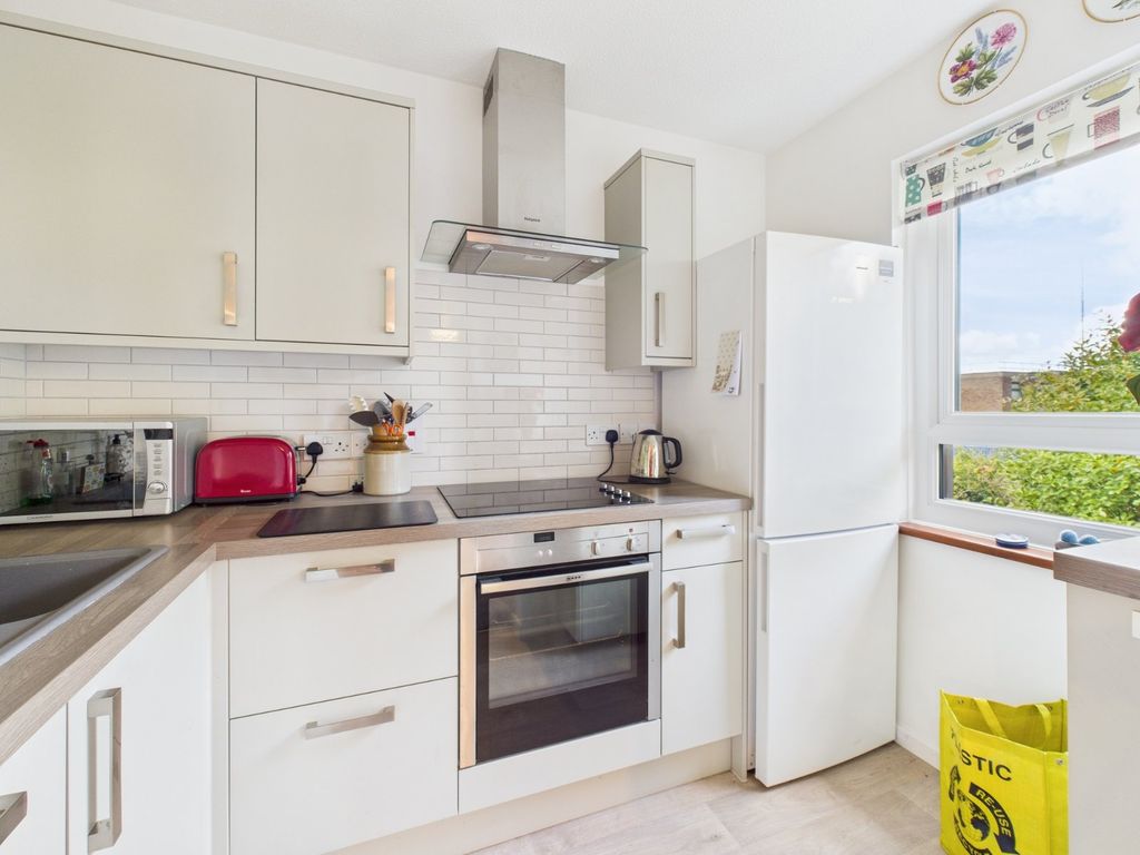 Property photo 2 of 14 Kitchen