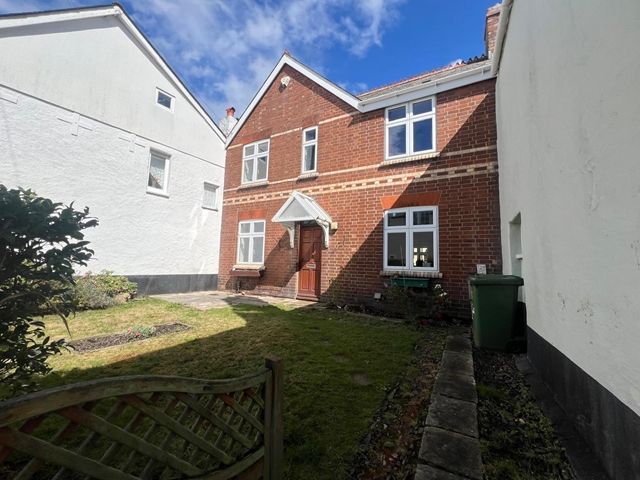 Property photo 1 of 2