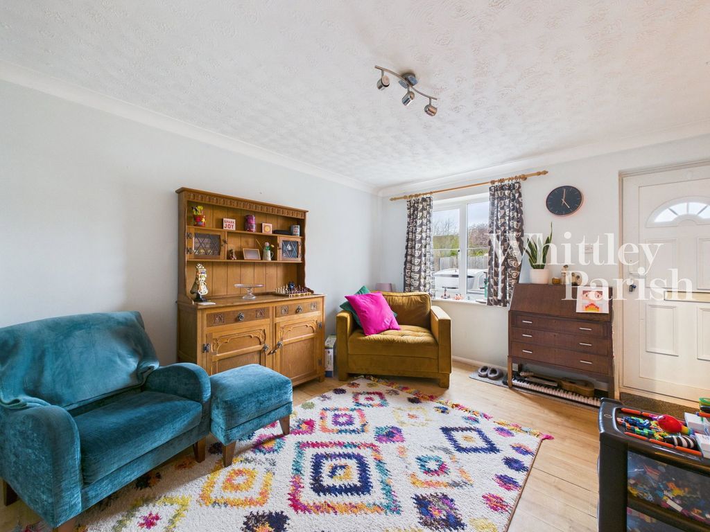 Property photo 3 of 11