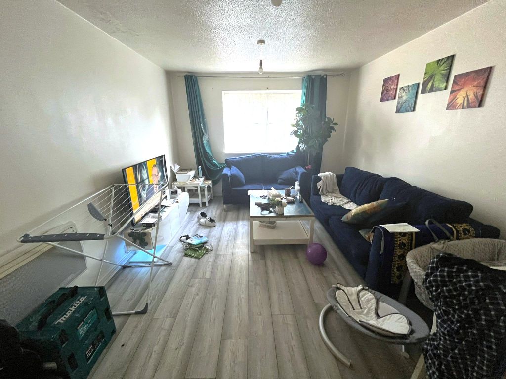 Property photo 2 of 5