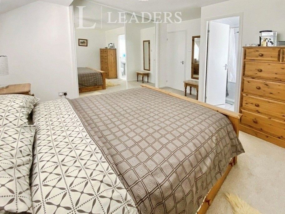 Property photo 3 of 12 Pbox-Img.Jpg