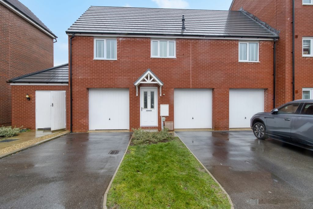 Property photo 1 of 7 8Luck
