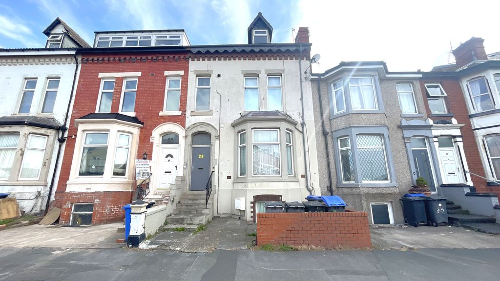 Property photo 1 of 5