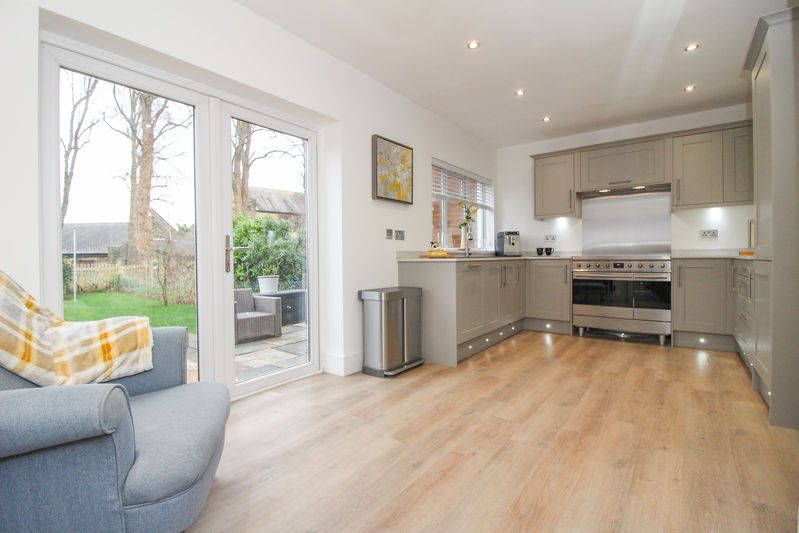 Property photo 3 of 27 Photo 18