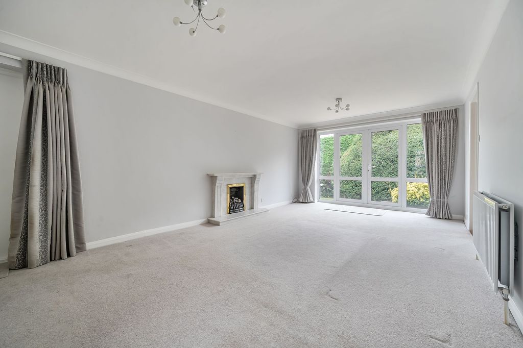 Property photo 3 of 20