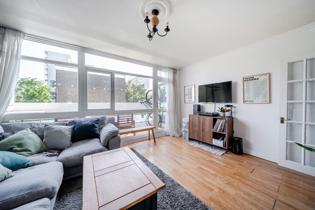 Property photo 2 of 20 1482276-13-6A3947...