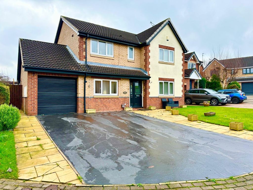 Property photo 2 of 25 Bedroom 1