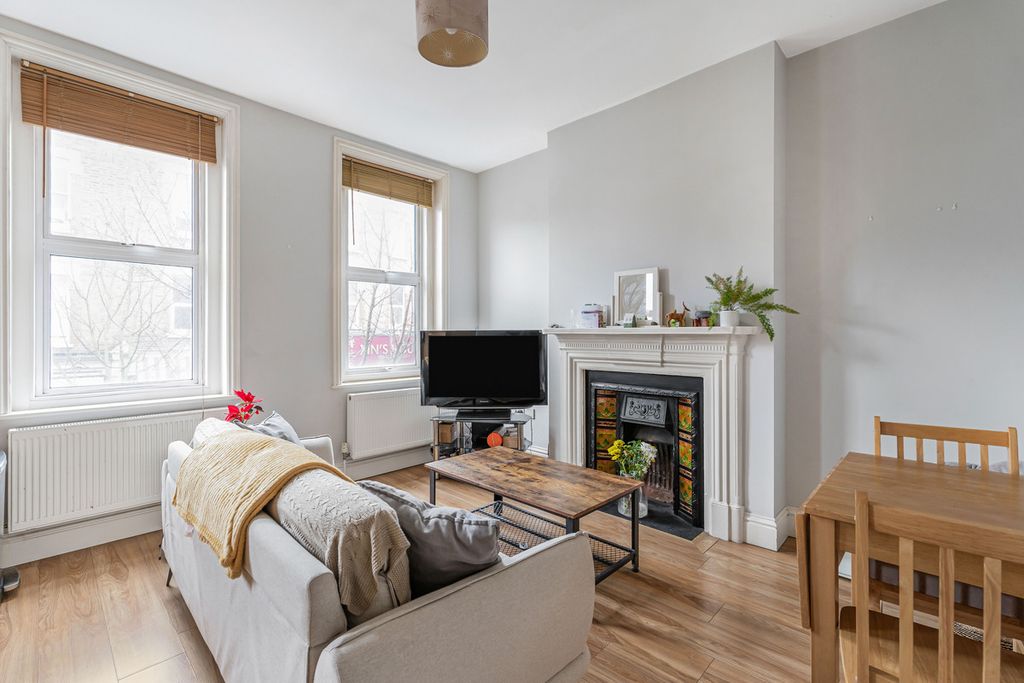 Property photo 1 of 9