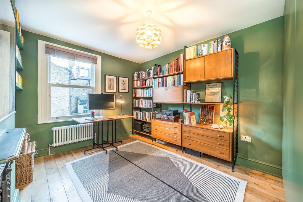 Property photo 3 of 9