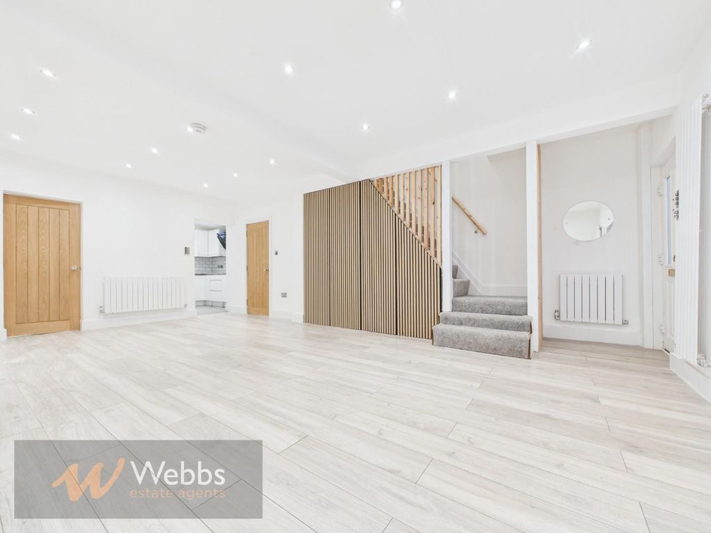 Property photo 3 of 27 Cam05244G0-Pr0205-Still030.Jpg