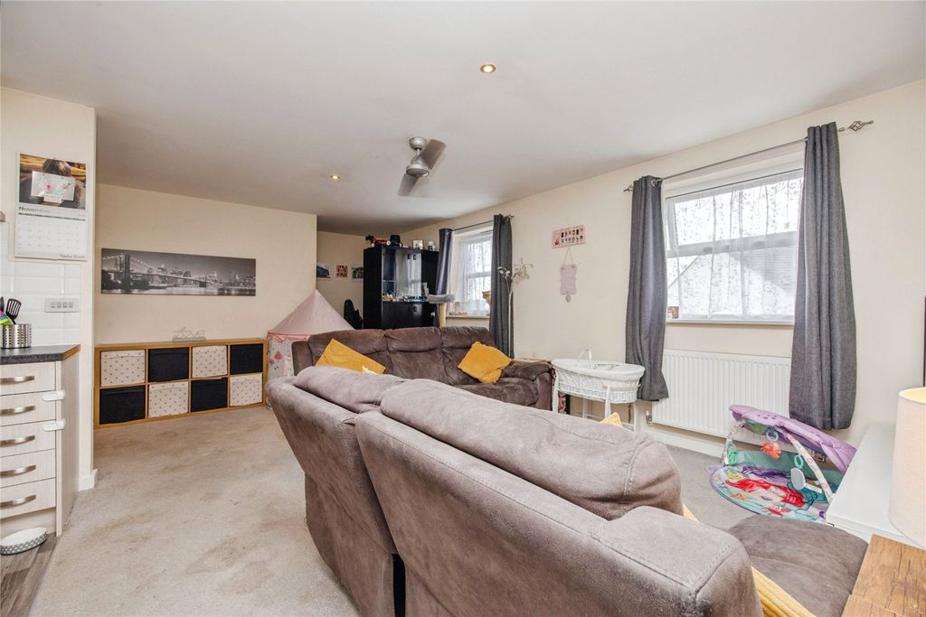 Property photo 3 of 15 Picture No. 14