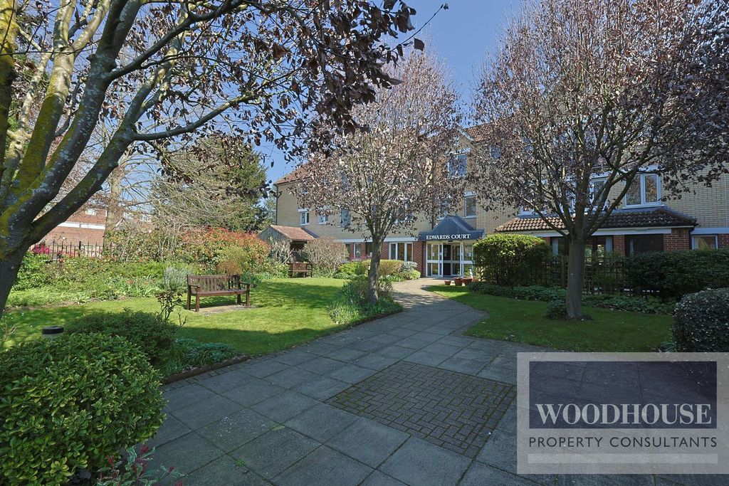 Property photo 1 of 14