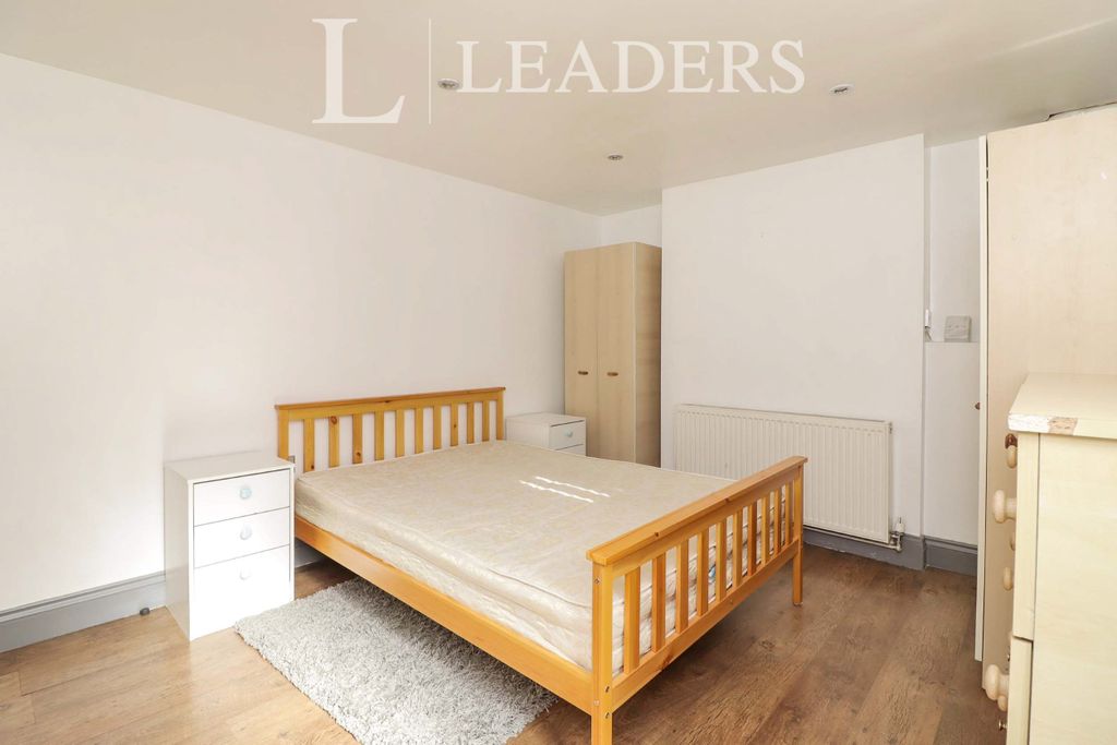 Property photo 2 of 10 A3Abad18-De20-Ec11-B