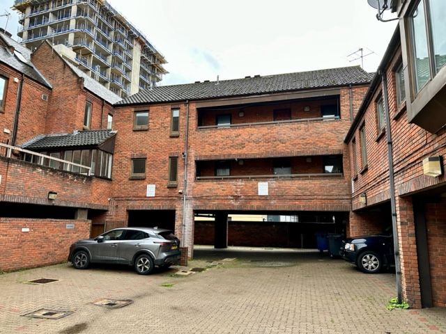 Property photo 3 of 7 Exterior