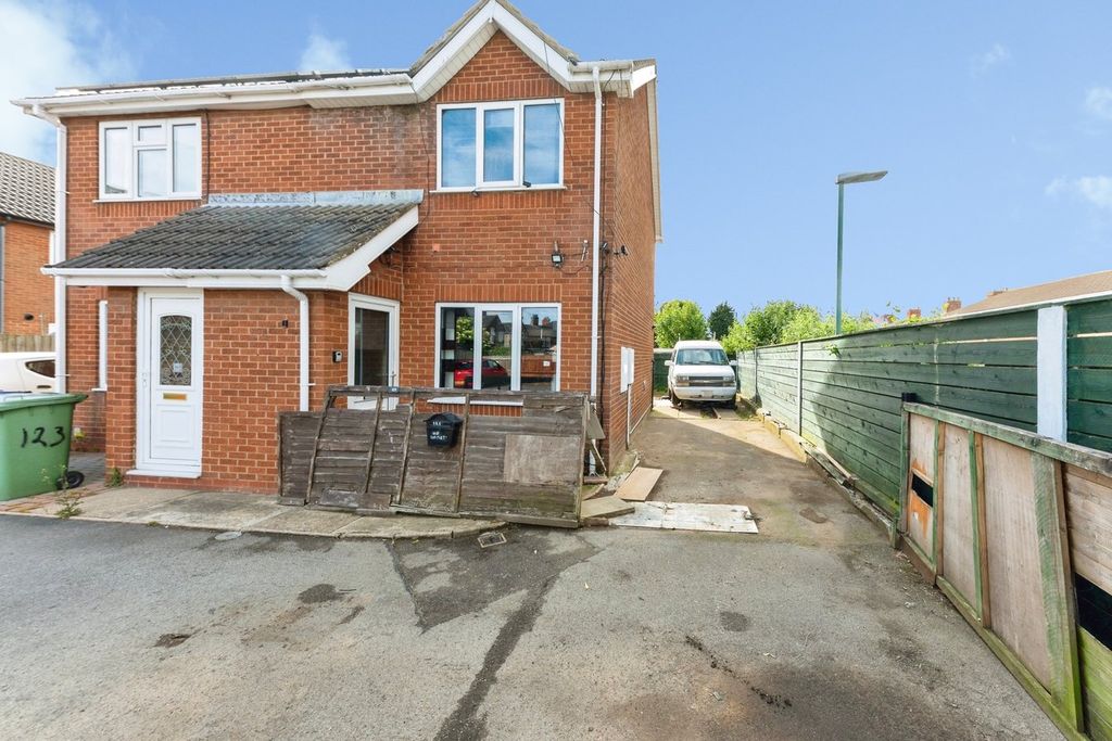 Property photo 1 of 14