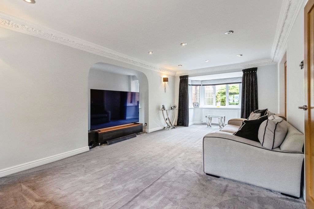 Property photo 2 of 34 Pbox-Img.Jpg
