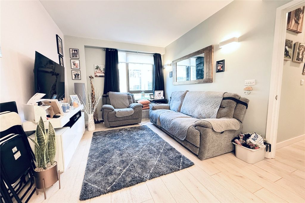 Property photo 2 of 12 Picture 2